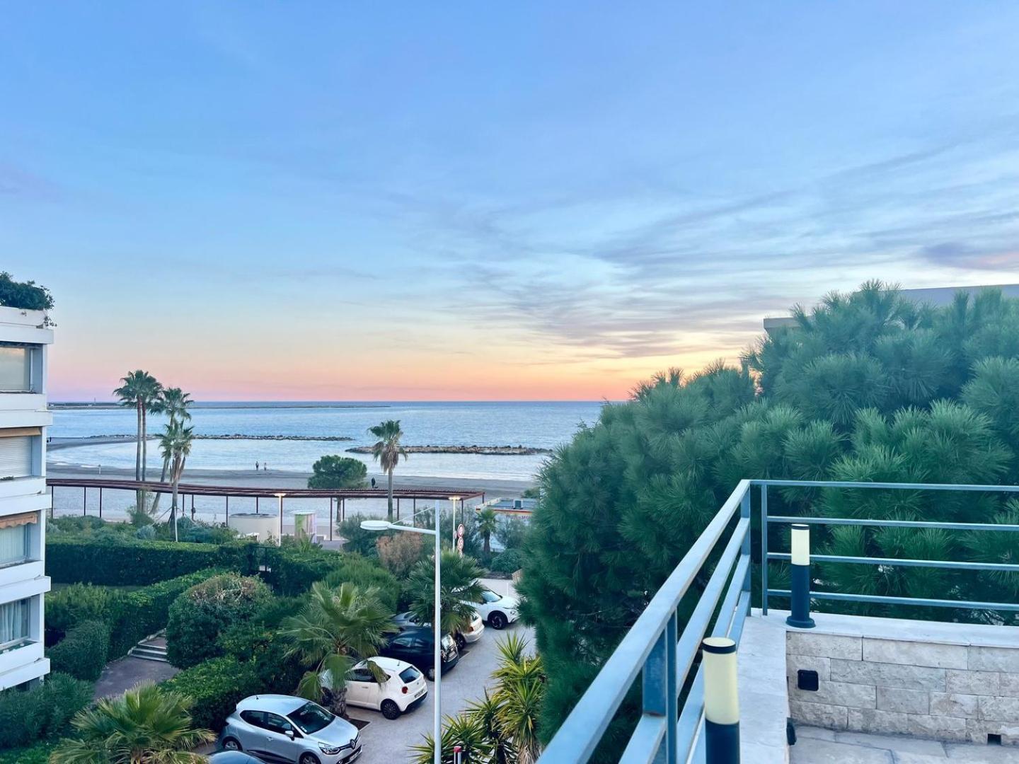Sea And Mountain Views From Your Rooftop ! Saint-Laurent-du-Var Εξωτερικό φωτογραφία
